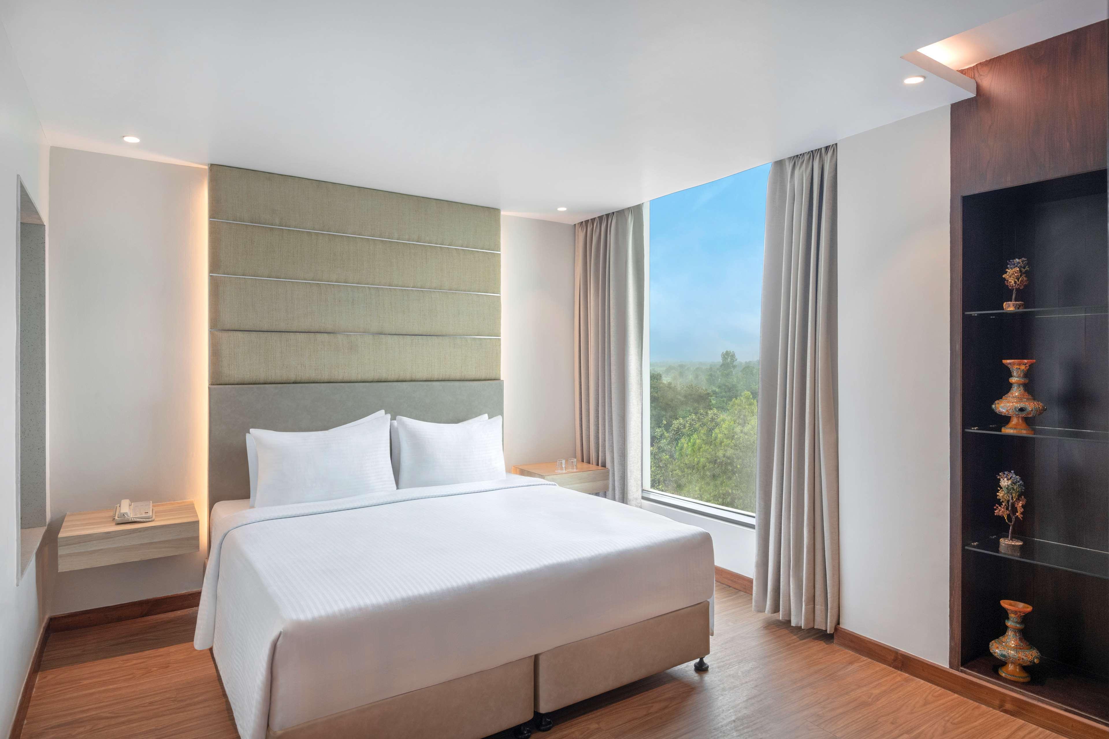 Radisson Hotel Bareilly Airport Extérieur photo