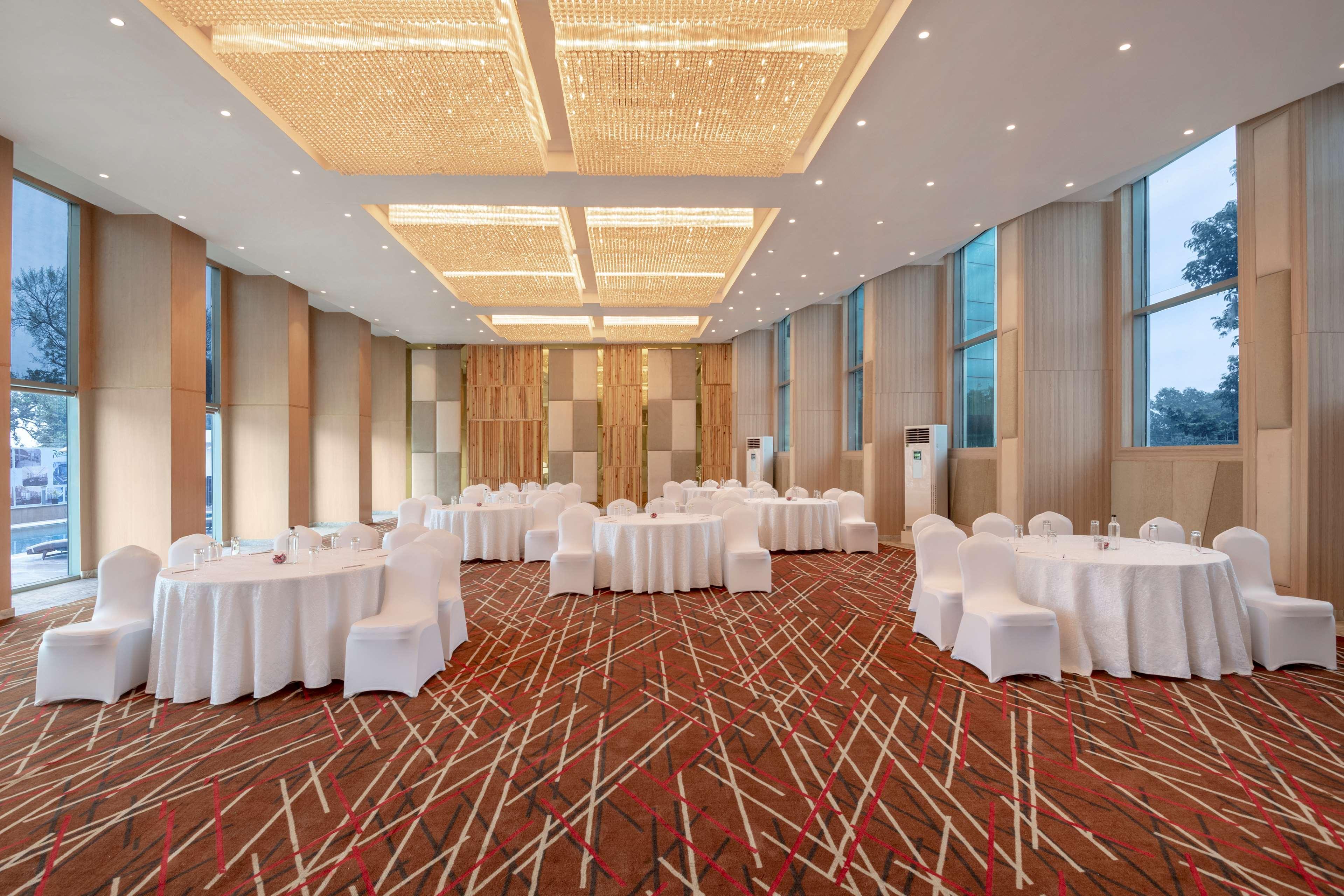 Radisson Hotel Bareilly Airport Extérieur photo