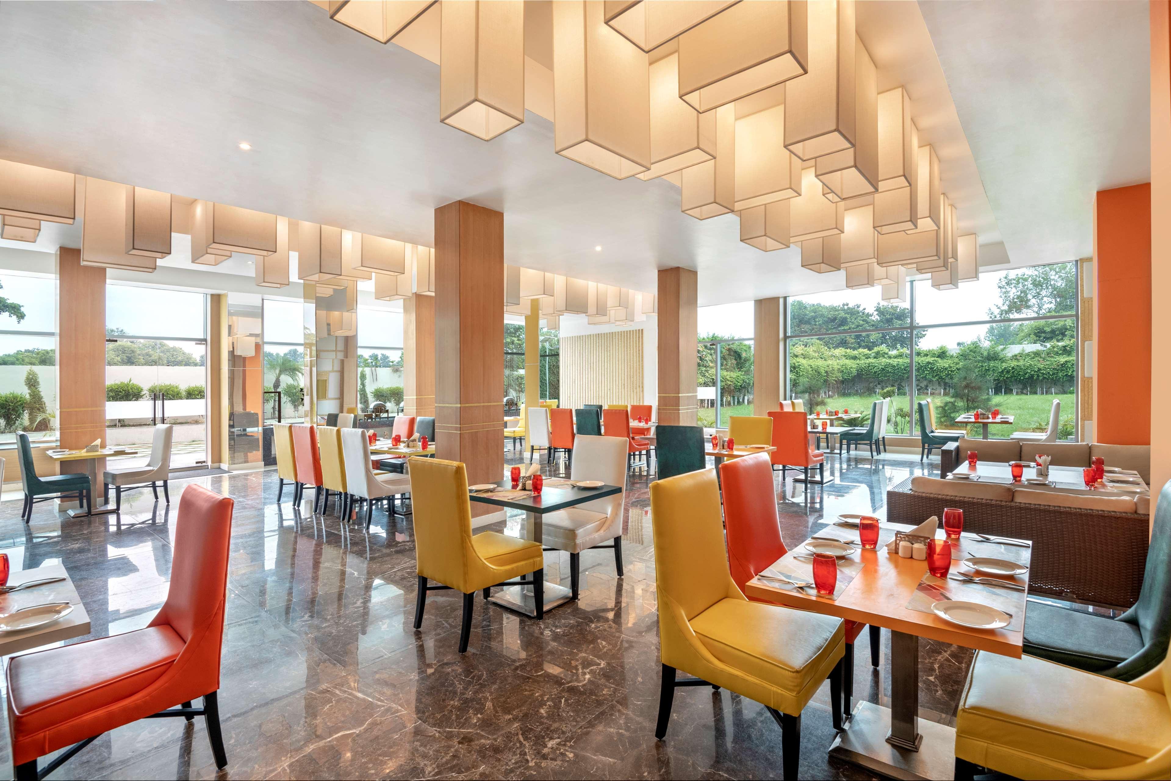 Radisson Hotel Bareilly Airport Extérieur photo