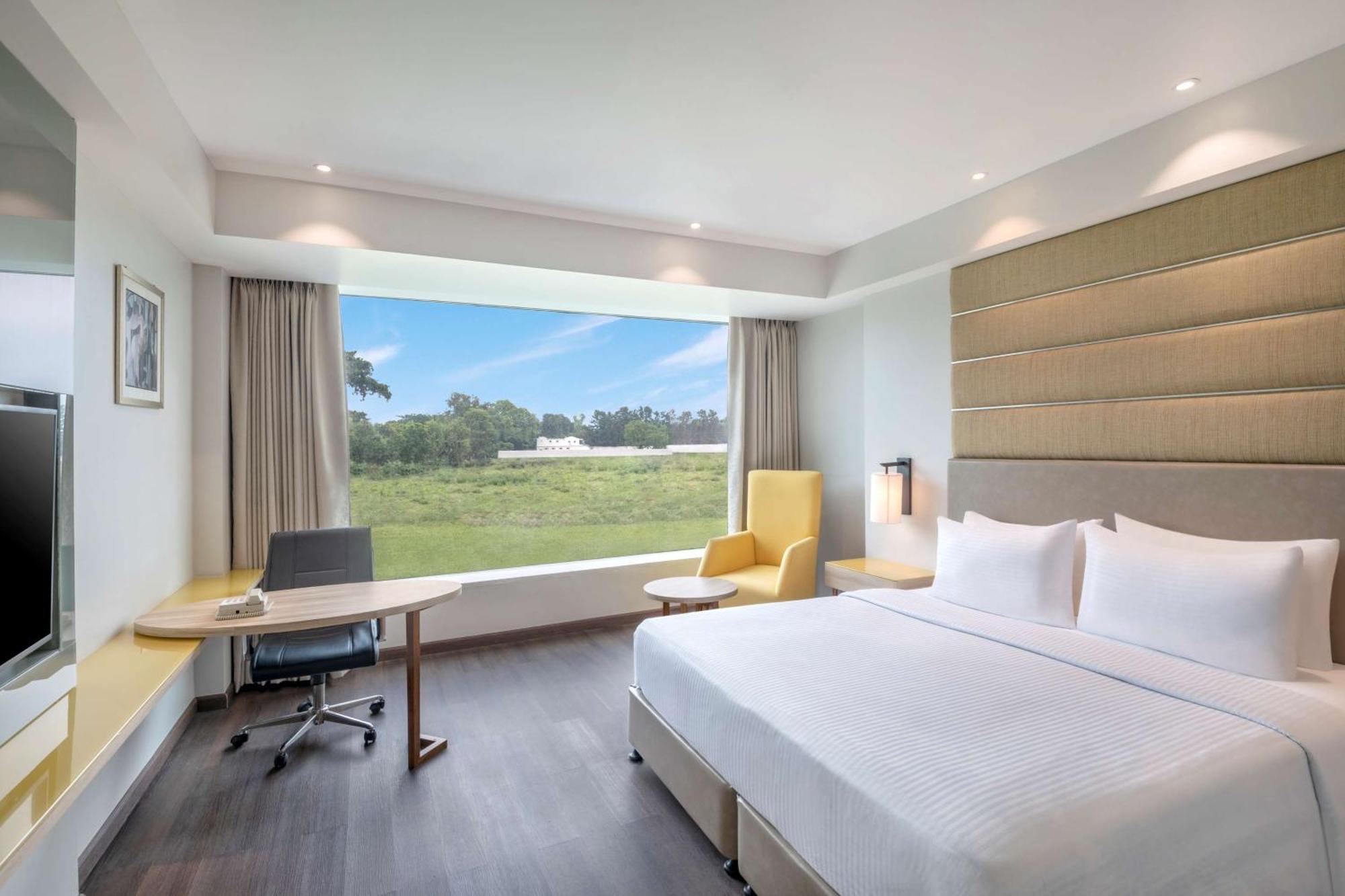 Radisson Hotel Bareilly Airport Extérieur photo