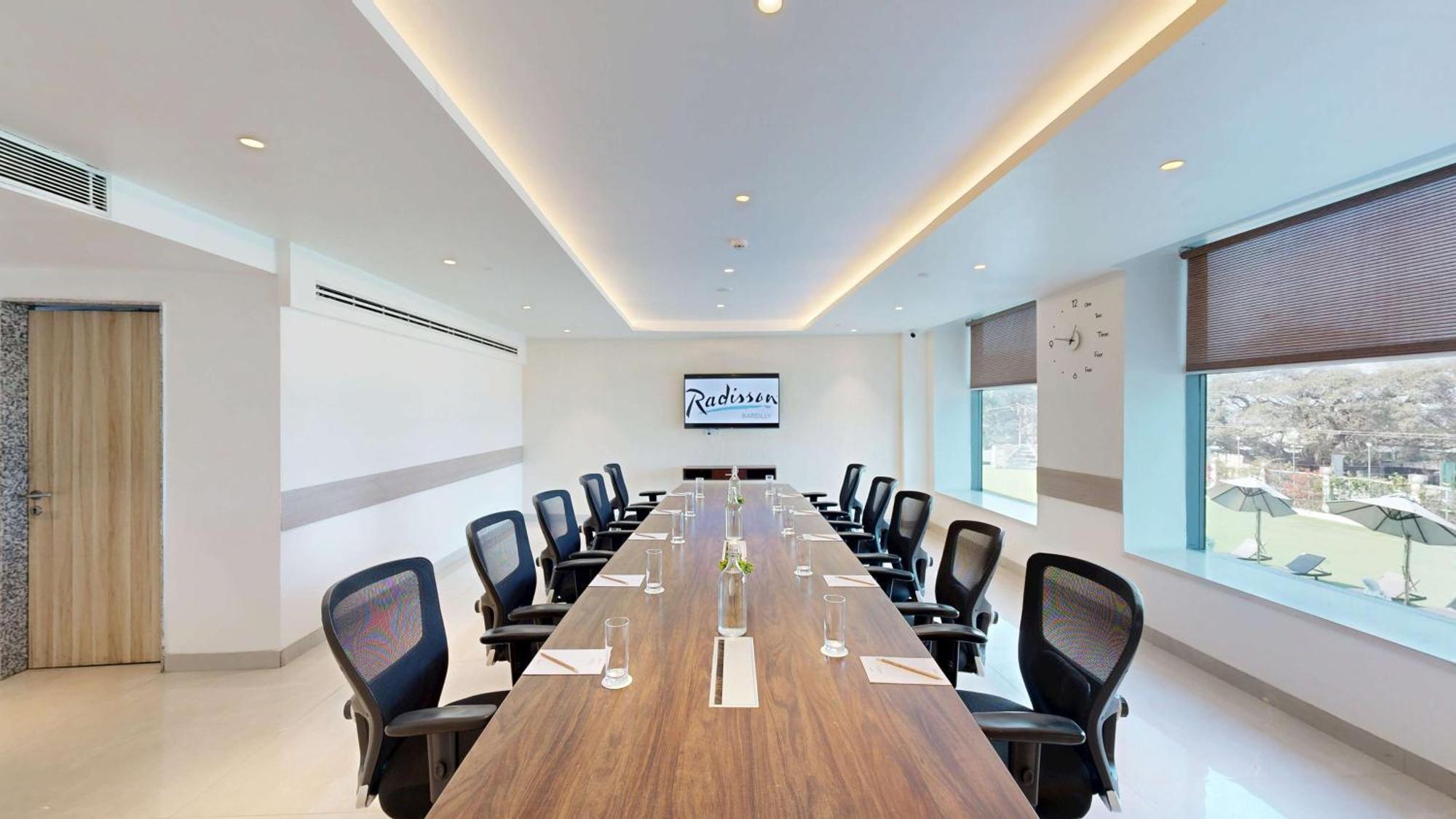 Radisson Hotel Bareilly Airport Extérieur photo